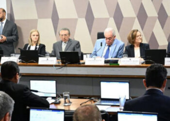 PEC da Blindagem será o 1º item da pauta da CCJ do Senado na quarta (24)