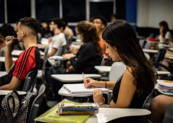 Provas do CNU 2025 privilegiam interpretação e abandonam o “decoreba”, afirmam especialistas