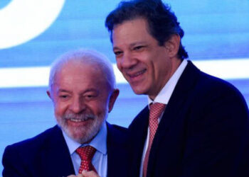 Aprovação do IR é vista como marco de justiça tributária, afirma Lula