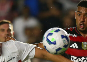 São Paulo reage e arranca empate diante do Flamengo após expulsão de Plata