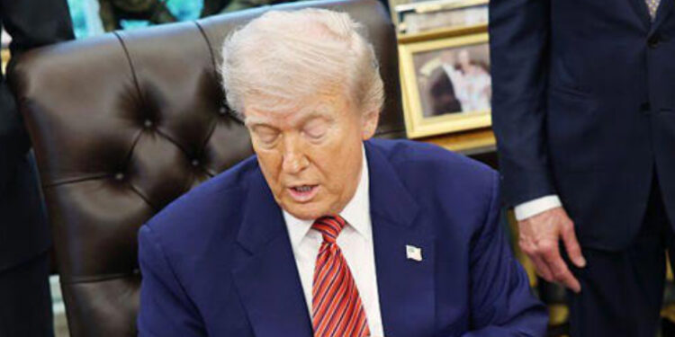 Trump e Maduro falaram por telefone e avaliaram possível reunião, aponta The New York Times