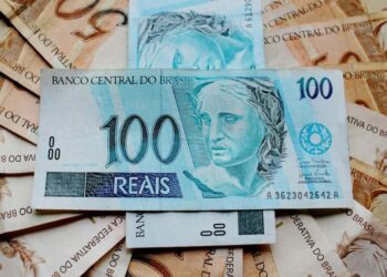 Arrecadação federal atinge R$ 226,753 bilhões em novembro e registra recorde histórico para o mês