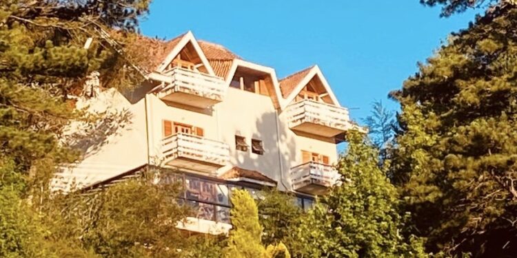 Pousada Ville de France: um refúgio francês onde o silêncio, a memória e a elegância se encontram em Campos do Jordão 45 Pousada Ville de France: um refúgio francês onde o silêncio, a memória e a elegância se encontram em Campos do Jordão