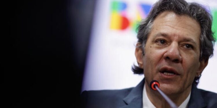 Haddad afirma que caso Master pode ser “maior fraude bancária” da história do Brasil