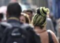 Famílias comprometem 29% da renda com dívidas e acendem alerta na economia brasileira