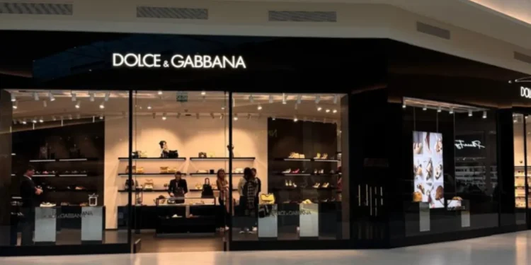 Dolce & Gabbana ressignifica o Dia das Mães com uma elegância que atravessa gerações