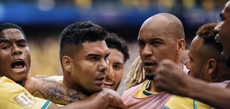 Brasil vence o Japão de virada e garante classificação às oitavas de final da Copa