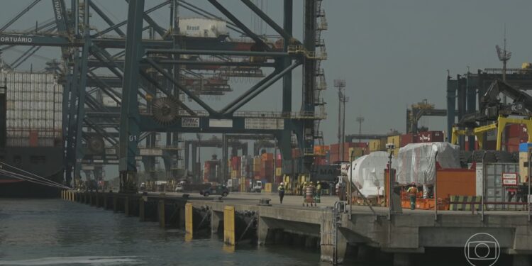 Nova tarifa dos EUA atinge cerca de 3 mil produtos brasileiros e amplia pressão sobre exportações