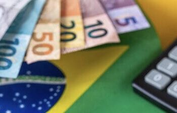 Imposto de Renda 2026: Receita abre consulta ao 3º lote de restituição