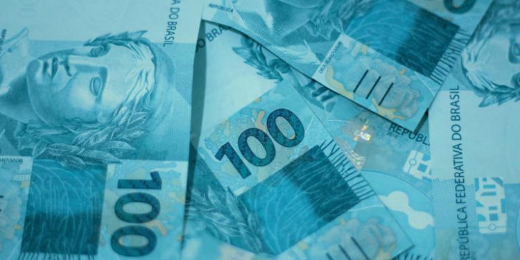 Golpe de falsos investimentos faz idosa perder mais de R$ 37 milhões