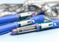 Febre das canetas emagrecedoras alimenta mercado ilegal e acende alerta de saúde no Brasil
