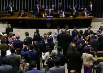 Crise no STF aumenta tensão entre instituições e entra no centro da disputa política de 2026