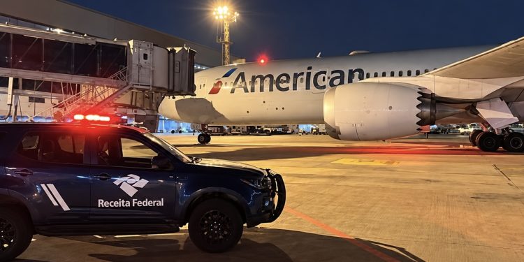 Medicamento experimental para Lito Sousa chega dos Estados Unidos em operação especial entre Receita e Anvisa