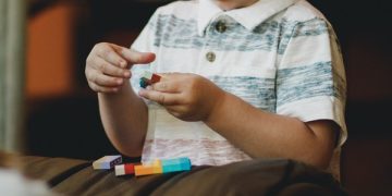 Por que há tantos diagnósticos de autismo? O que está por trás de números que chamam a atenção do mundo